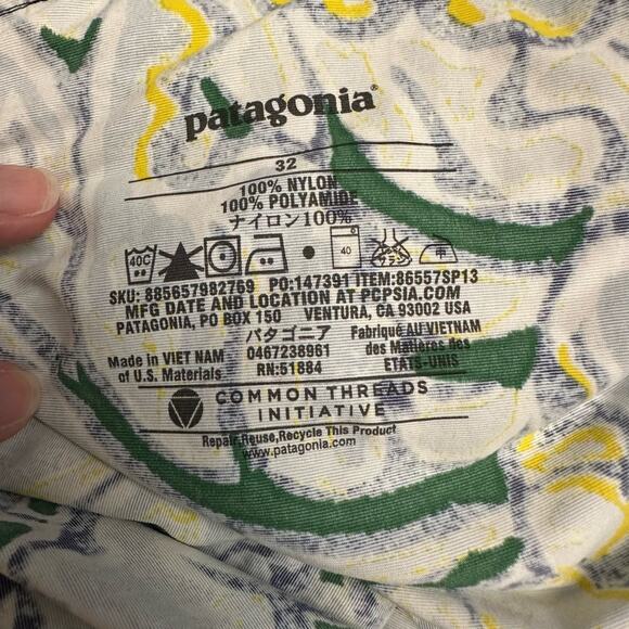 Patagonia Men’s Blue Floral Print Swim‎ Trunks Shorts Size 32 - Picture 5 of 10